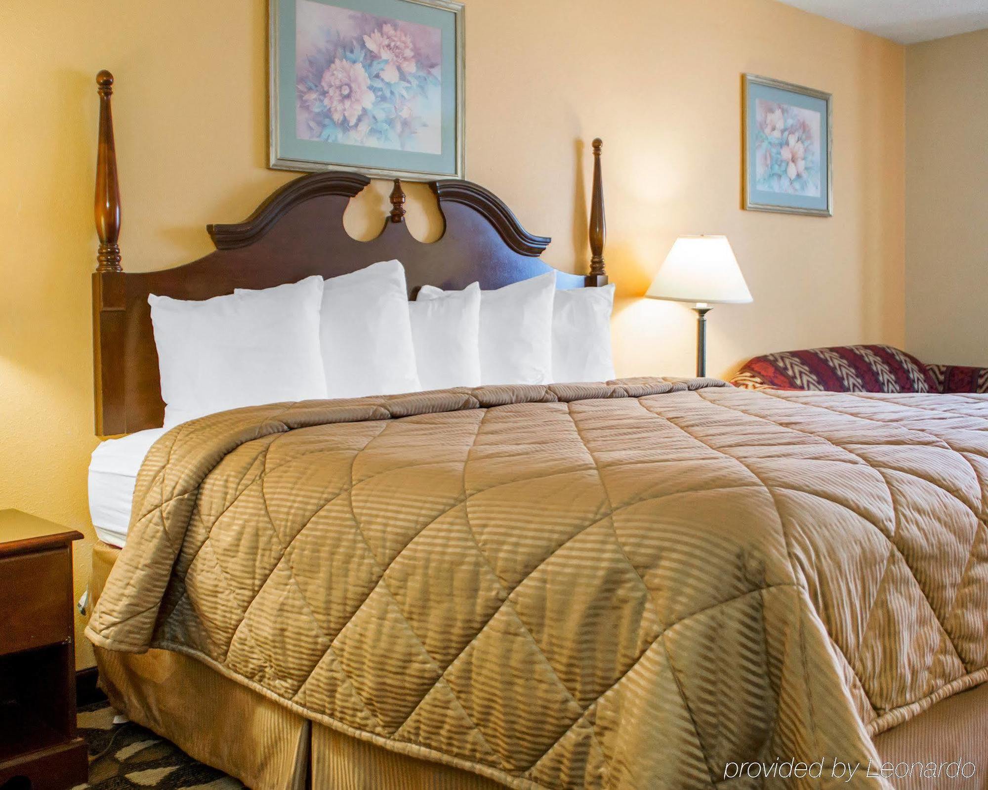 Quality Inn Broken Arrow - Tulsa Buitenkant foto