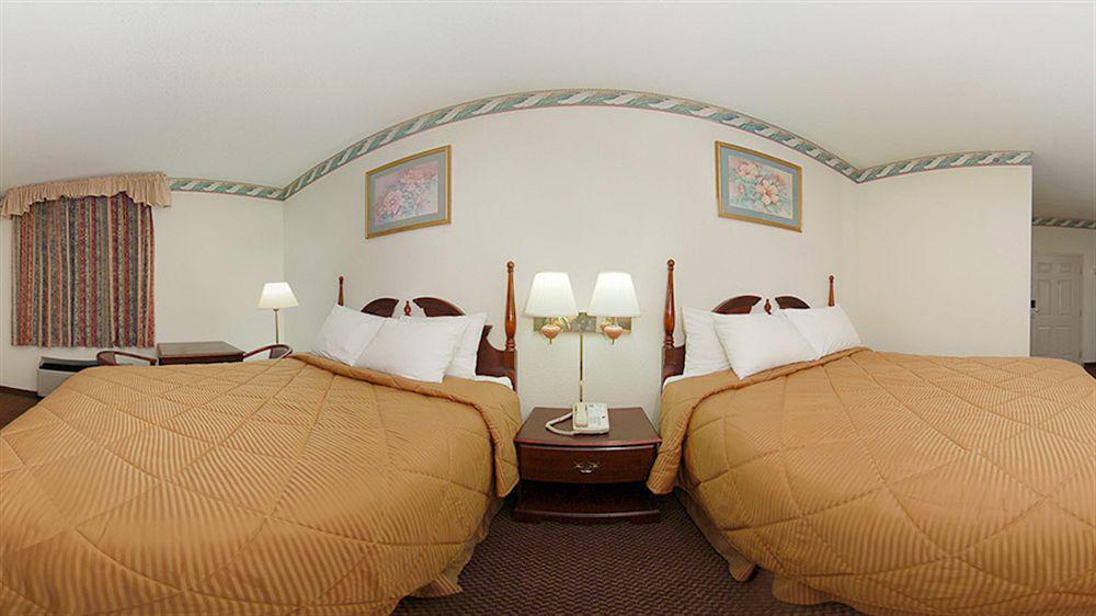 Quality Inn Broken Arrow - Tulsa Buitenkant foto